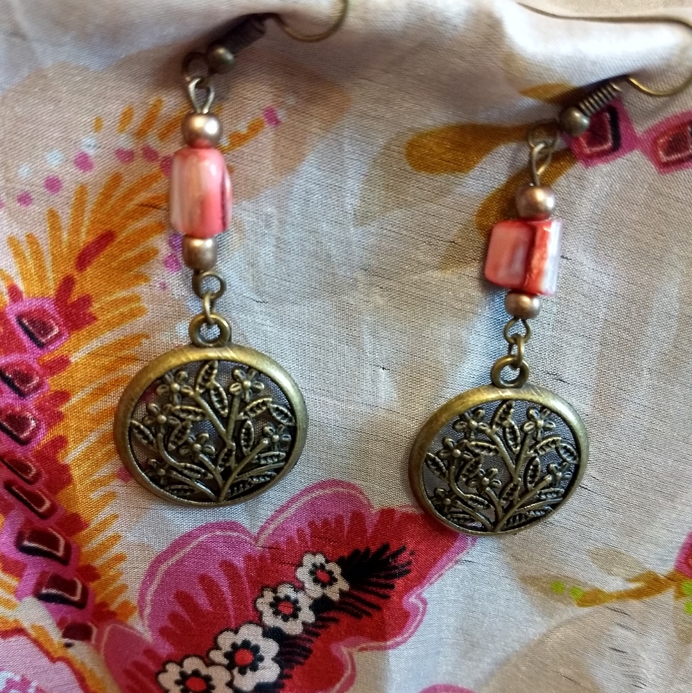 Boho dangle earrings - Picture 2 of 9